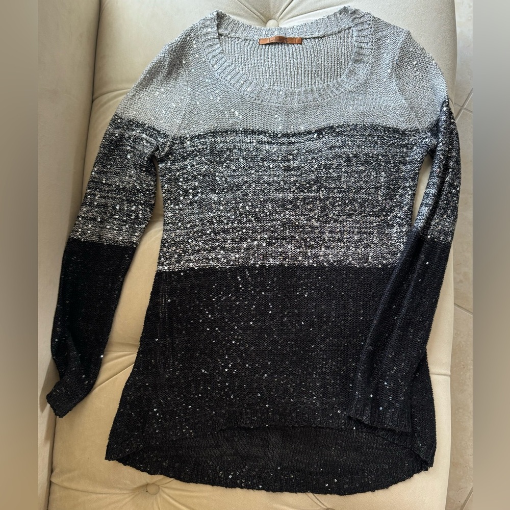 Belldini light sweater